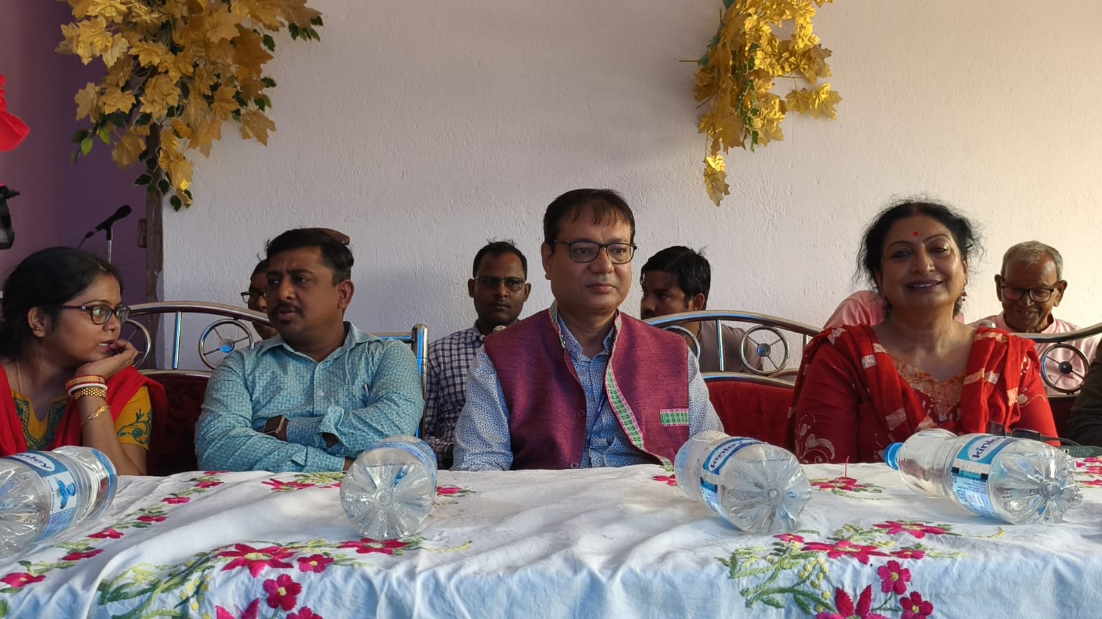 পুরসভার আর্থিক সাহায্যে ফরিদপুরে ভগ্নপ্রায় স্কুল ভবনের সংস্কার