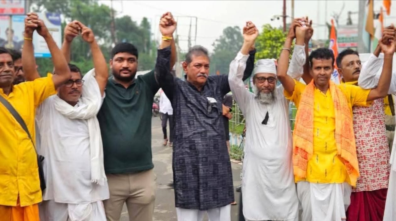 ঐক্য সংহতি বিনষ্টকারী শক্তির বিরুদ্ধে দুর্গাপুরে তৃণমূলের মানব বন্ধন