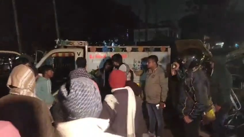 বেপরোয়া ৪০৭-এর তাণ্ডব, দুর্গাপুরে গভীর রাতে গুরুতর জখম ৫