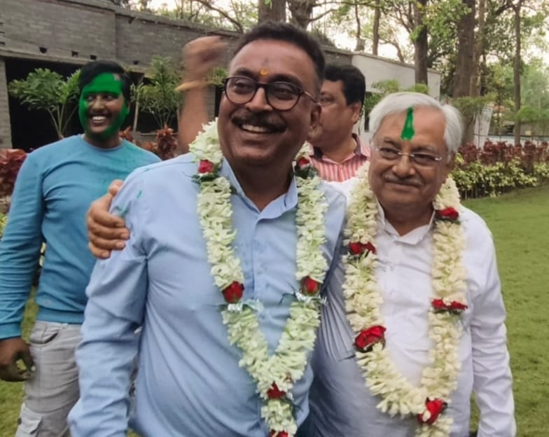 দুর্গাপুরে তৃণমূলের বাজি, পূর্বে প্রদীপ, পশ্চিমে ‘উন্নয়নের মুখ’ কবি দত্ত