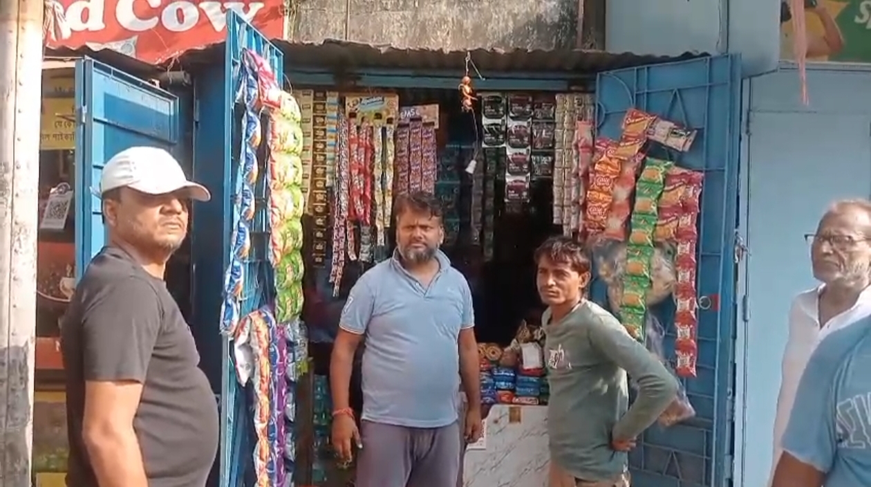 এ জোনের ট্রাঙ্ক রোডে ফের চুরির ঘটনা, পুলিশের ভূমিকায় প্রশ্ন ব্যবসায়ীদের