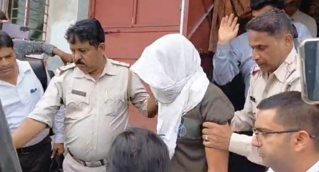 দুর্গাপুরে এনআইএ তল্লাশি। এক ব্যাক্তির বাড়িতে এনআইএ তল্লাশী, ঘিরে ফেলা হলো বাড়ী